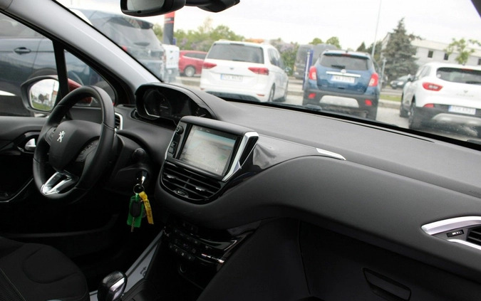 Peugeot 208 cena 28900 przebieg: 108000, rok produkcji 2014 z Józefów małe 232